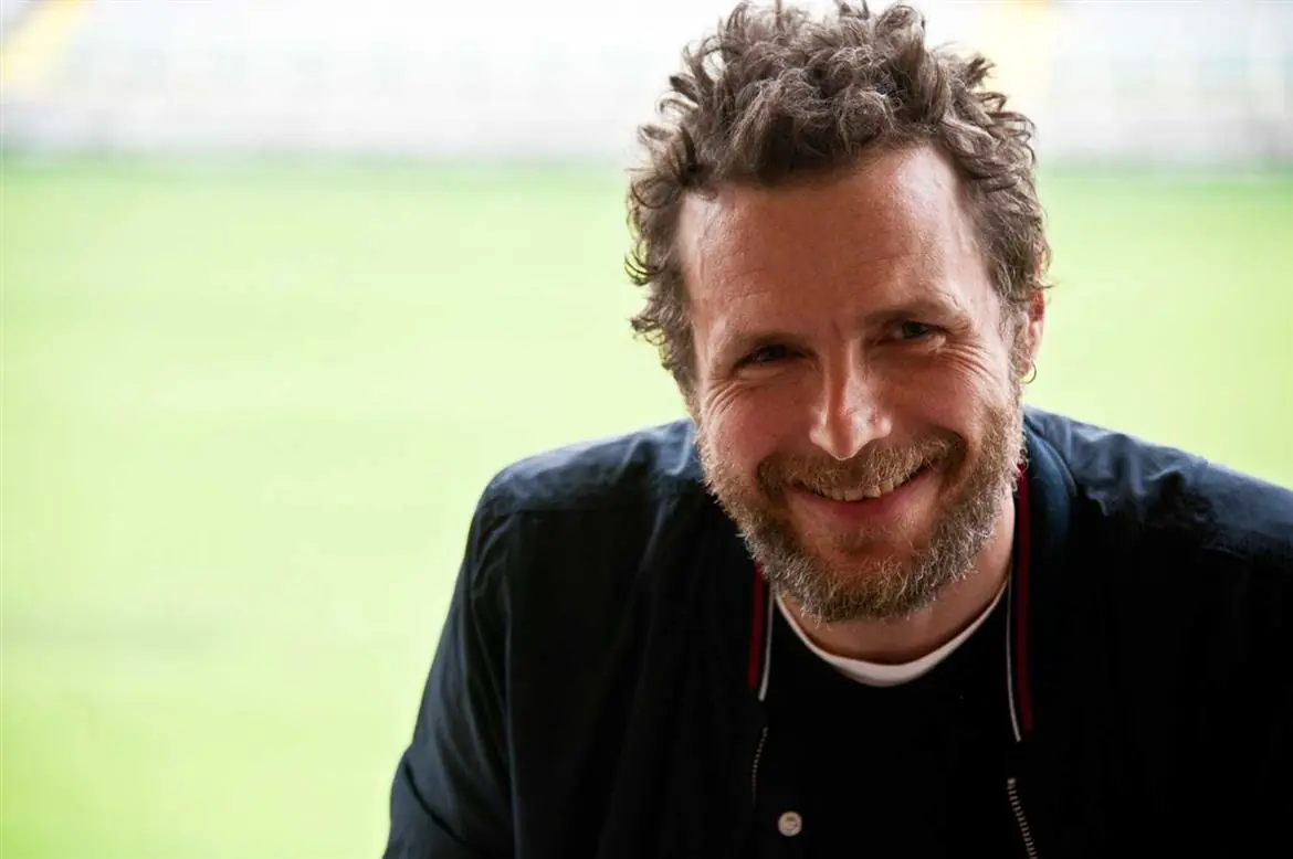 Jovanotti apre un rifugio per gatti